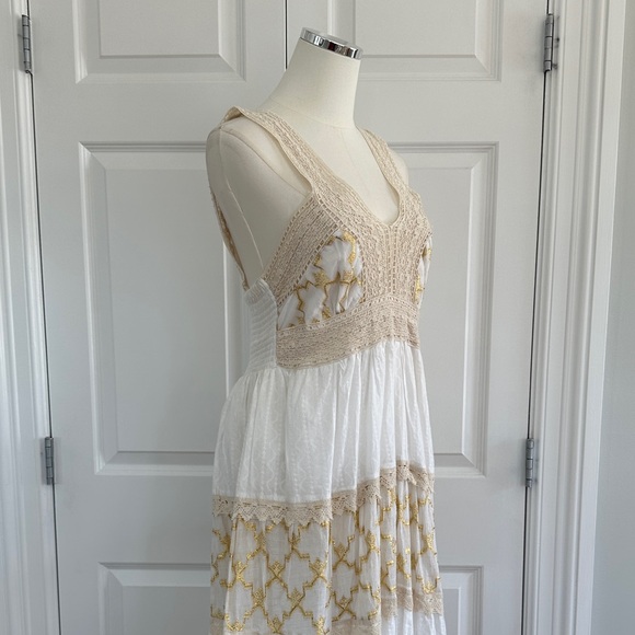 NWT Shira White 100% Cotton Crochet Smocked Gold Beach Cover-up Dress Free Size - Picture 9 of 15